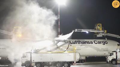 (ویدئو) هواپیماها در فرودگاه فرانکفورت آلمان یخ زدند