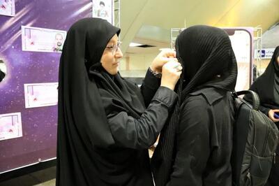 مقایسه عجیب حجاب با گردو روی بنری در مشهد! | رویداد24