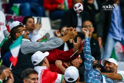 تصاویر | شور و شوق تماشایی هواداران ایرانی در قطر پیش از شروع بازی با هنگ کنگ