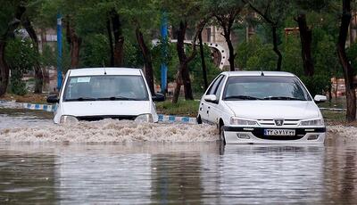 آب گرفتگی خیابان‌های زاهدان بعد از نیم ساعت بارندگی! | رویداد24