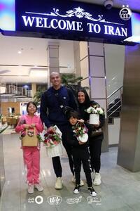 سیلوا با خانواده اش به تهران آمد؛ بازگشت مدافع برزیلی به خانه آبی
