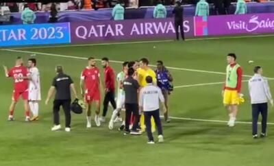ببینید / درگیری بازیکنان لبنان و تاجیکستان بعد از پایان بازی