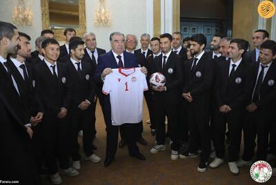 (ویدئو) دیدار امامعلی رحمان با تیم فوتبال تاجیکستان در قطر
