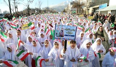 خبرگزاری فارس - فیلم| جشن ۴۰۰۰ نفری «فرشته‌های کُرد ایرانی»