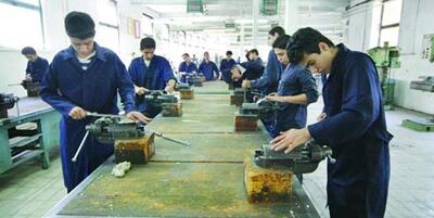 خبرگزاری فارس - وزیر آموزش و پرورش: دبیرستان‌ها باید دالانی برای ورود به بازار کار باشند