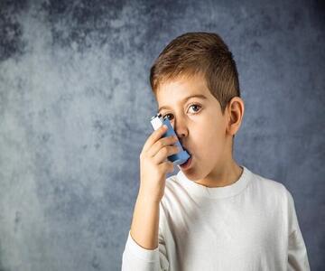 ۱۰ تا ۱۲ درصد کودکان ایرانی مبتلا به آسم هستند