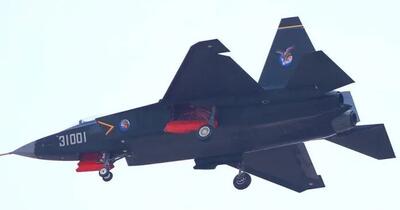 تصویری تازه از جنگنده جدید چین که پاکستان دنبال خریدش رفته