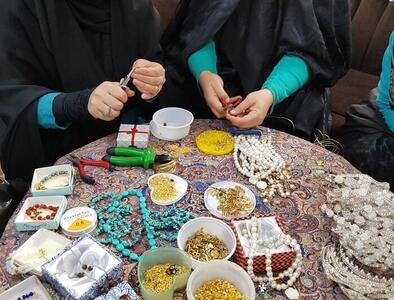 صدور ۱۰ هزار و ۸۰۰ مجوز مشاغل خانگی در شهر همدان