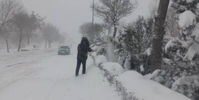 خبرگزاری فارس - ارتفاع برف در سرعین به ۳۰ سانتی‌متر رسید