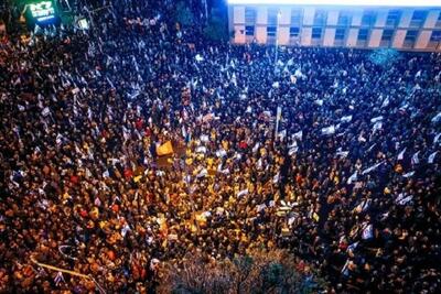 تظاهرات هزاران نفر در تل آویو و درخواست مبادله فوری اسرا