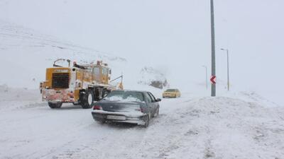 بارش سنگین برف این بزرگراه کشور را مسدود کرد | رویداد24
