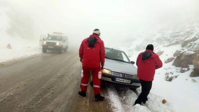 امدادرسانی امدادگران هلال‌احمر مازندران به ۴۷۱ نفر گرفتار شده در برف و کولاک