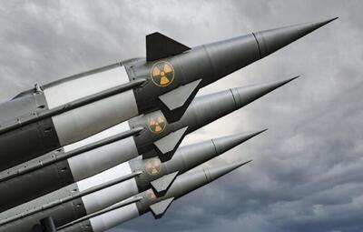 آمریکا جنگ‌افزار های هسته ای به انگلیس ارسال می‌کند