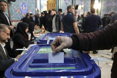 روزنامه جمهوری اسلامی: انتظار نداشته باشید مردم به نظام اعتماد کنند