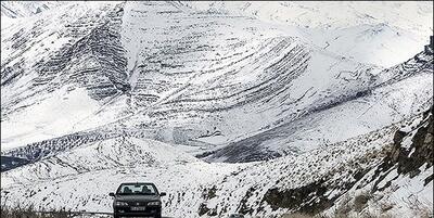 خبرگزاری فارس - بارش سنگین برف در محورهای جنوبی همدان