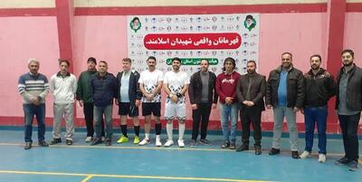 خبرگزاری فارس - نفرات برتر مسابقات بدمینتون مرکز استان مشخص شدند