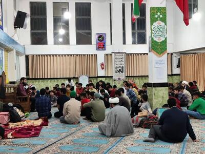 اعتکاف دانش‌آموزی در مسجد امام سجاد(ع) بجنورد در حال برگزاری است