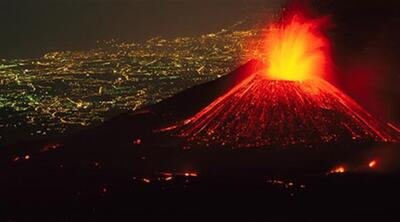 ویدیو / خروش آتشفشان از زاویه ای دیده‌نشده