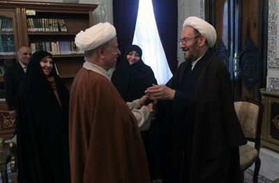 خاطرات هاشمی رفسنجانی، ۷ بهمن ۱۳۷۹: وزیر و قائم مقام وزیر اطلاعات در مورد قتل های زنجیره ای چه گفتند؟