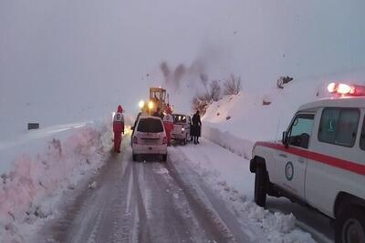 ارائه خدمات امدادی به ۲۵۵ نفر گرفتار در برف و کولاک کوهرنگ