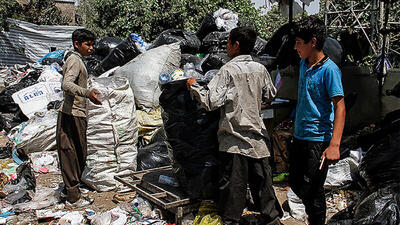 درآمد ۳ هزار میلیارد تومانی مافیای زباله گردی از زباله خشک
