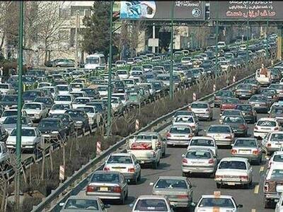 ترافیک سنگین صبحگاهی در معابر پایتخت/ بزرگراه چمران بازگشایی شد