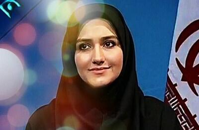 انتقاد از عشوه‌های زهرا خاتمی‌راد مجری زن تلویزیون روی آنتن زنده