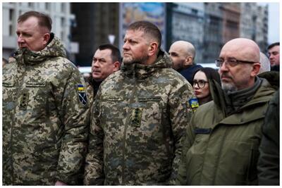 شکاف میان رئیس جمهوری و فرمانده ارشد اوکراین ارتش را درگیر شکاف کرده است/ چالش تازه کیف