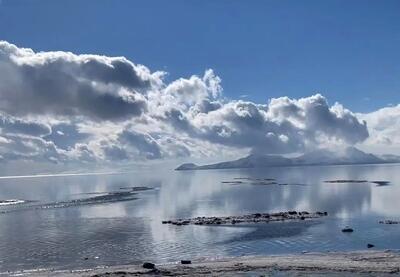 صحنه عجیب در وسط دریاچه ارومیه!+ فیلم