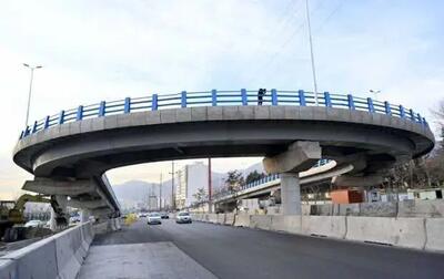 فناوری جالب روی یک پل در اتوبان ارتش تهران+ فیلم