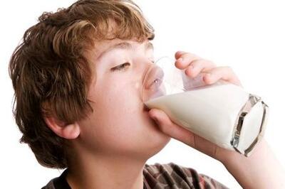 13 خاصیت یک لیوان شیر برای رشد و یادگیری کودکان