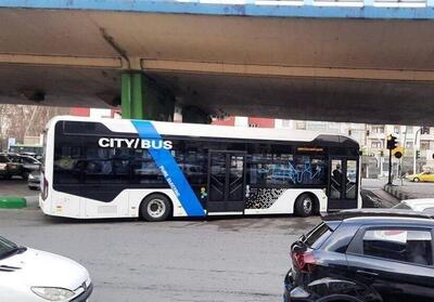 فعالیت آزمایشی اولین اتوبوس‌ برقی پایتخت در خیابان ولی‌عصر(عج)