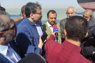 وزیر اقتصاد از بندر شهید رجایی و گمرکات هرمزگان بازدید کرد