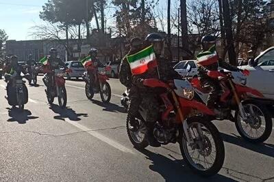 رژه موتوری در گناباد به مناسبت سالروز ورود امام خمینی(ره)