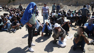 75 معتاد متجاهر در شهرستان بهارستان تحویل کمپ شدند