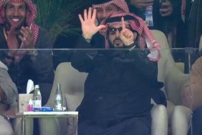 (ویدئو) کری‌خوانی وزیر ورزش عربستان برای مسی به سبک پرسپولیسی‌ها