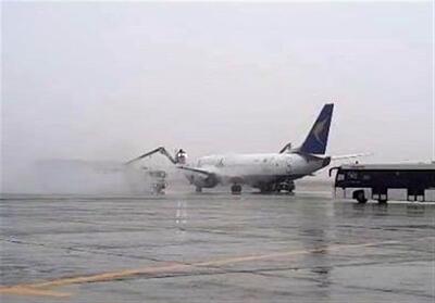 تصاویری از وضعیت فعالیت فرودگاه مهرآباد در هوای برفی تهران