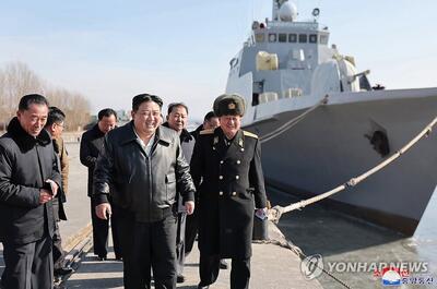 رهبر کره‌ شمالی خواستار تقویت آمادگی جنگی نیروی دریایی شد