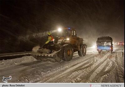 جاده چالوس یکطرفه شد/برف و باران در جاده‌های 25 استان - تسنیم