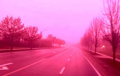 مه گرفتگی نادر به رنگ صورتی
