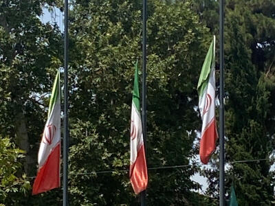 ایران و سایه شوم جنگ - دیپلماسی ایرانی