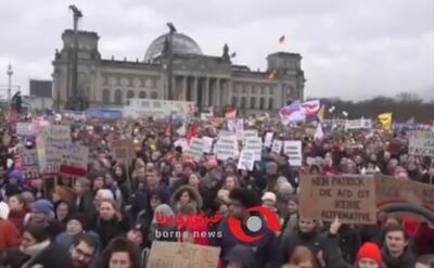 تظاهرات 120 هزار نفری در آلمان علیه  اخراج مهاجران