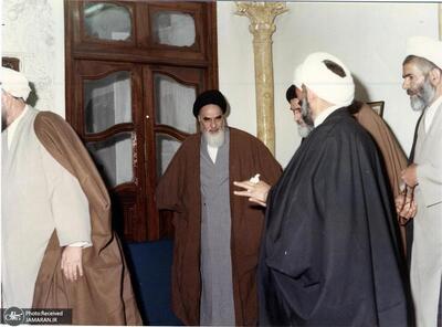 عکسهای تازه منتشر شده/ حضور امام خمینی (ره) در بیت آیت الله العظمی بروجردی پس از بازگشت به ایران