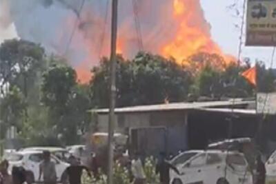 انفجار کارخانه مواد محترقه در هند/ ۱۱ نفر کشته و ۶۰ تن زخمی شدند