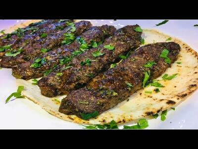 طرز تهیه کوفته کباب عربی در فر؛ یک کوبیده خوشمزه و آبدار (فیلم)
