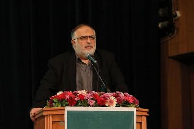 ایران اسلامی در موضع تبدیل به یک ابر قدرت سیاسی و نظامی است