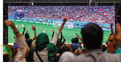سود چند میلیاردی سینماها از بازی ایران و قطر در جام ملت های آسیا