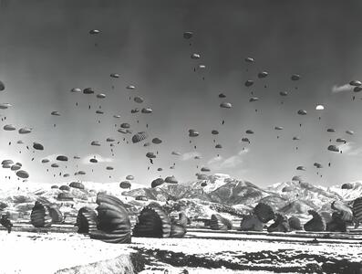 عکس/ ۷۲ سال قبل؛ صحنه‌ای از عملیات جنگی و سرنوشت ساز سازمان ملل در کره