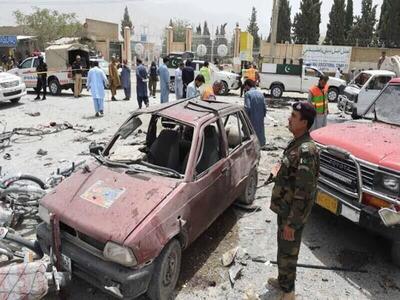 لحظه انفجار در بلوچستان پاکستان ؛ ۱۸ نفر کشته و زخمی شدند | ببینید