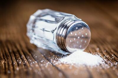 بدن فقط روزانه ۵ گرم نمک نیاز دارد